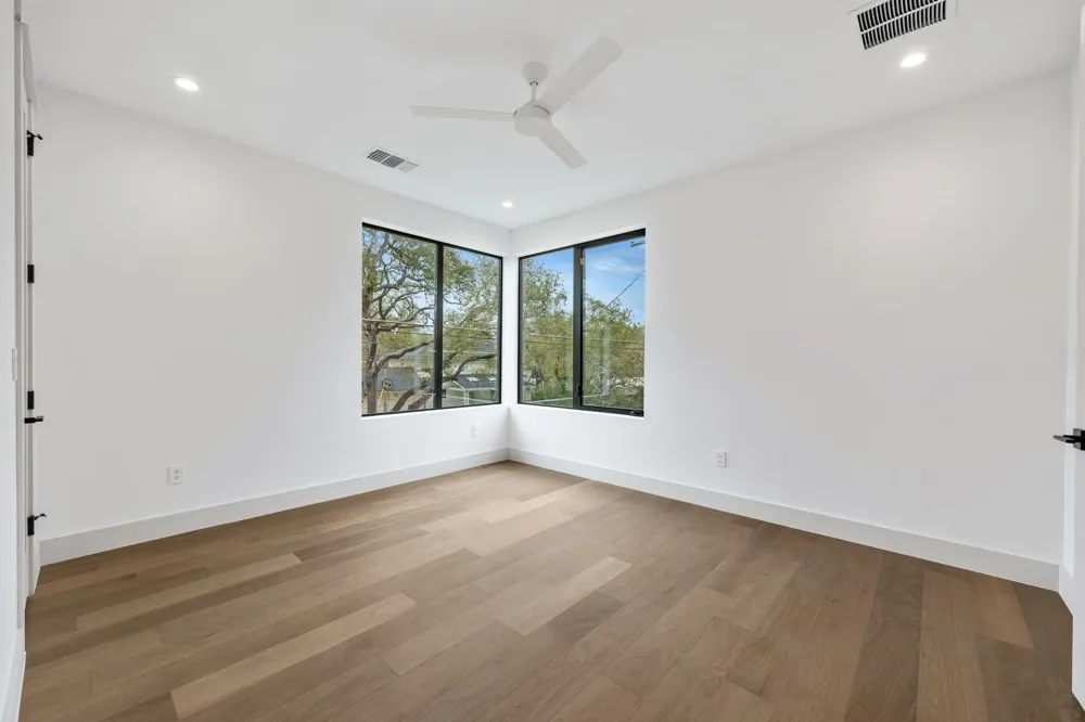 4216 Deepwoods Drive Austin, TX 78731