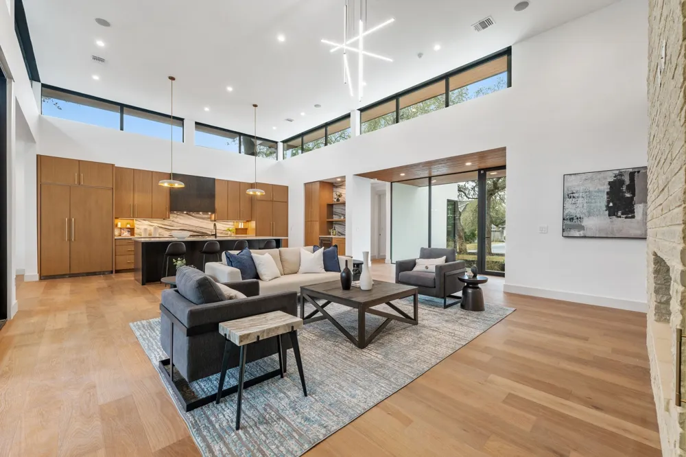4216 Deepwoods Drive Austin, TX 78731