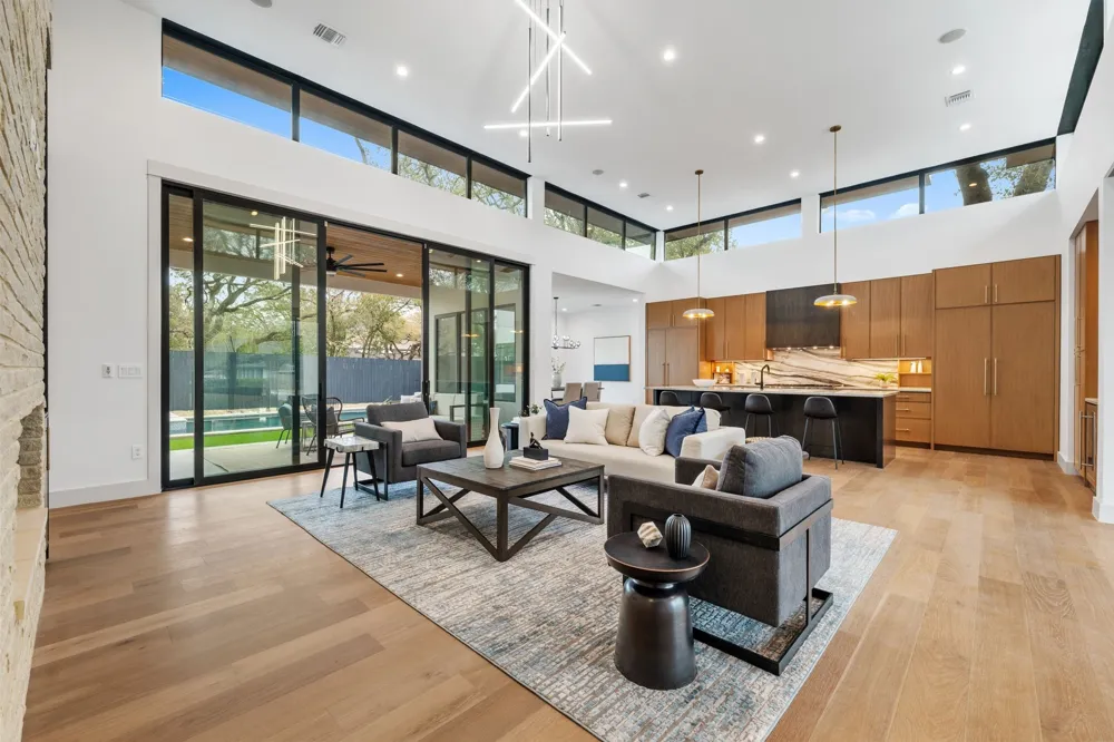 4216 Deepwoods Drive Austin, TX 78731