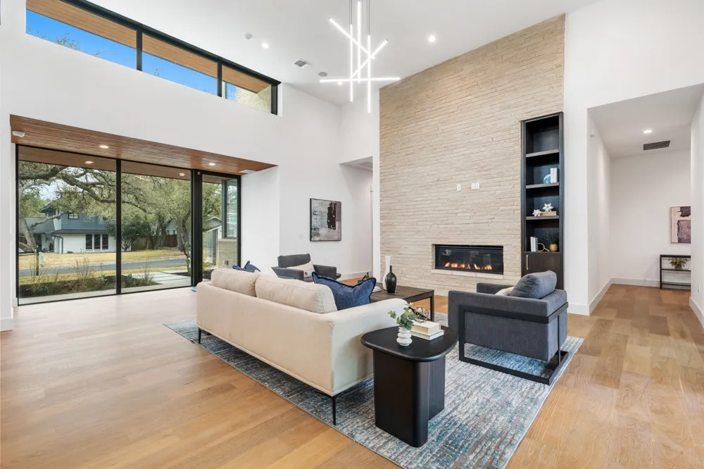 4216 Deepwoods Drive Austin, TX 78731