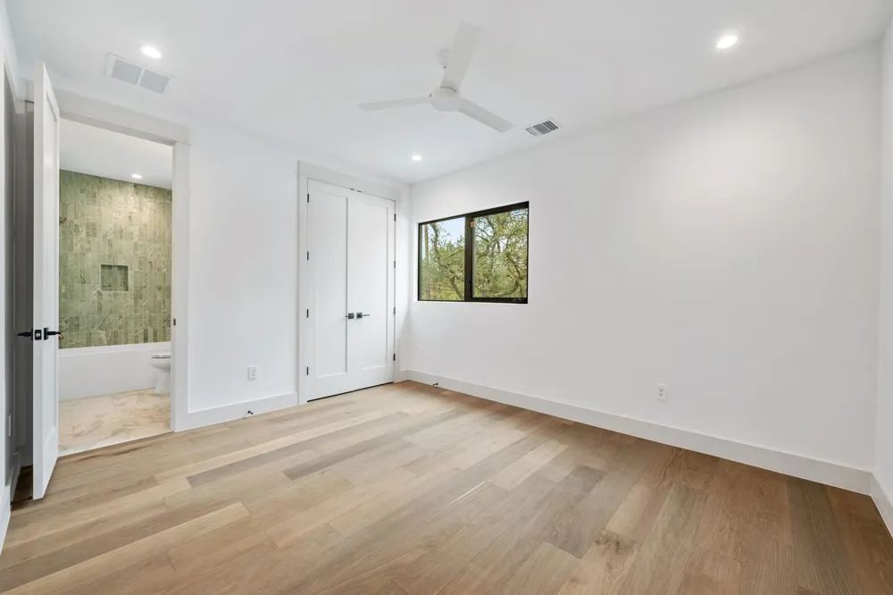 4216 Deepwoods Drive Austin, TX 78731