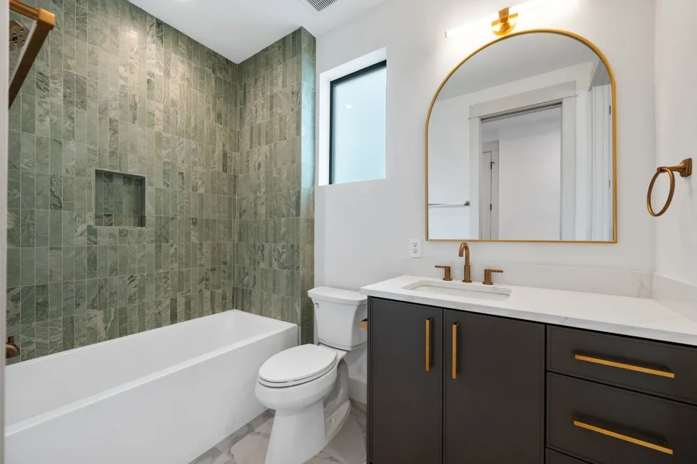 4216 Deepwoods Drive Austin, TX 78731