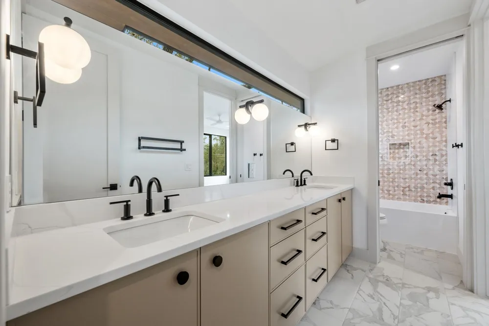4216 Deepwoods Drive Austin, TX 78731
