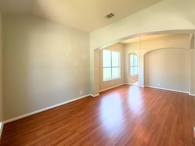 3304 Winding Shore Lane Pflugerville, TX 78660