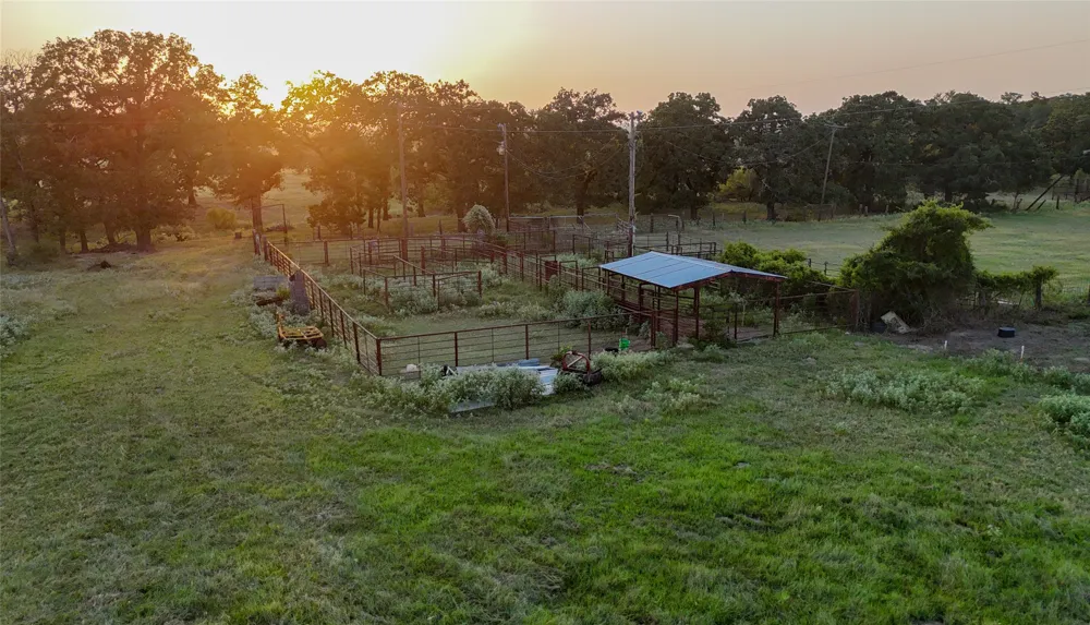 4504 State Highway 304 Rosanky, TX 78953