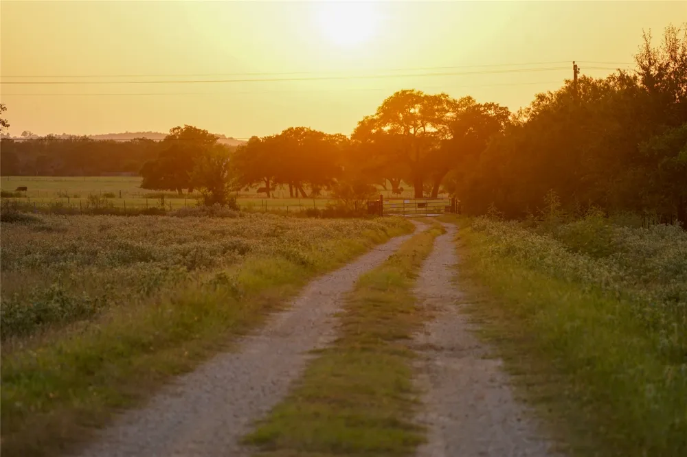 4504 State Highway 304 Rosanky, TX 78953