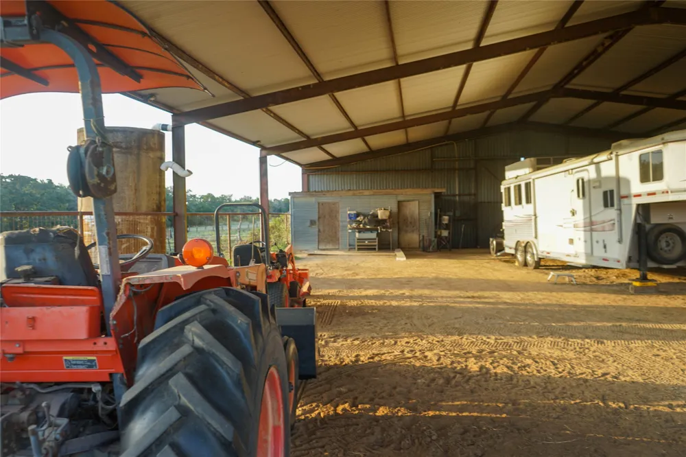 4504 State Highway 304 Rosanky, TX 78953