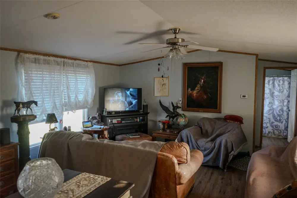 4504 State Highway 304 Rosanky, TX 78953