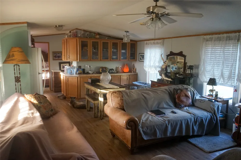 4504 State Highway 304 Rosanky, TX 78953