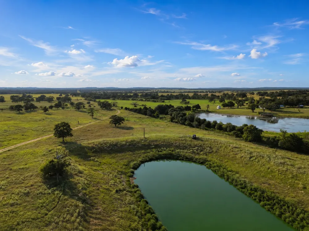 4504 State Highway 304 Rosanky, TX 78953