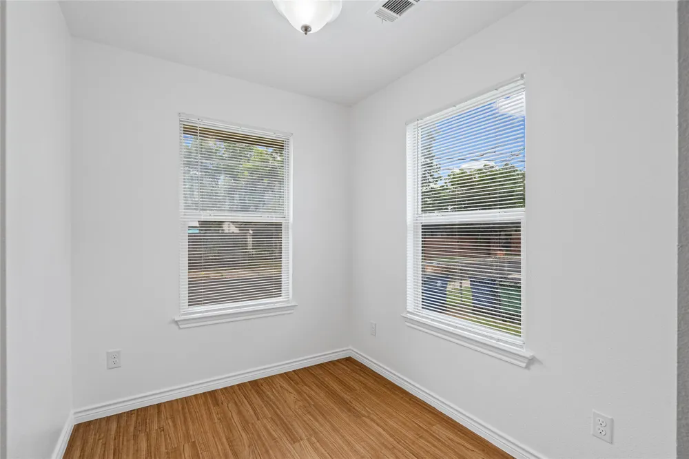 1611 E 13th Street #B Austin, TX 78702
