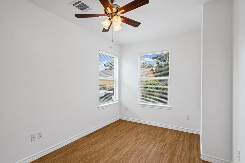 1611 E 13th Street #B Austin, TX 78702