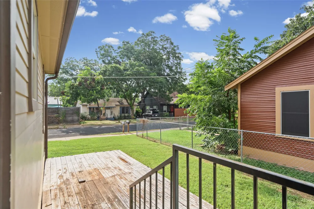 1611 E 13th Street #B Austin, TX 78702