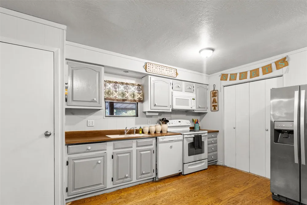 100 South Street Tow, TX 78672