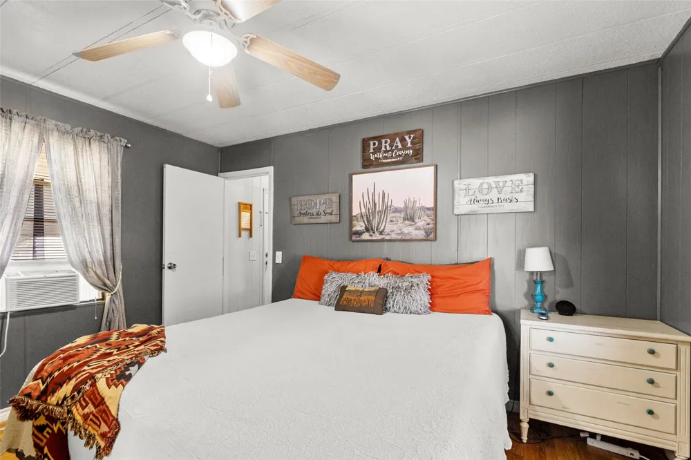100 South Street Tow, TX 78672