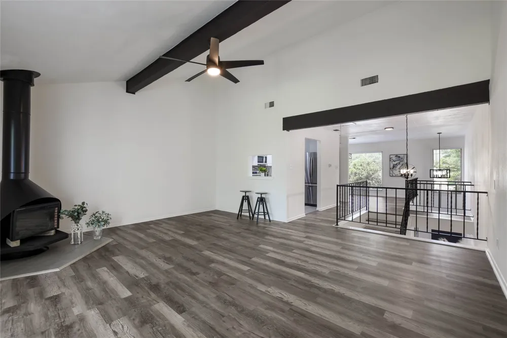 18801 Hogan Circle #2 Lago Vista, TX 78645