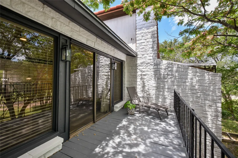 18801 Hogan Circle #2 Lago Vista, TX 78645