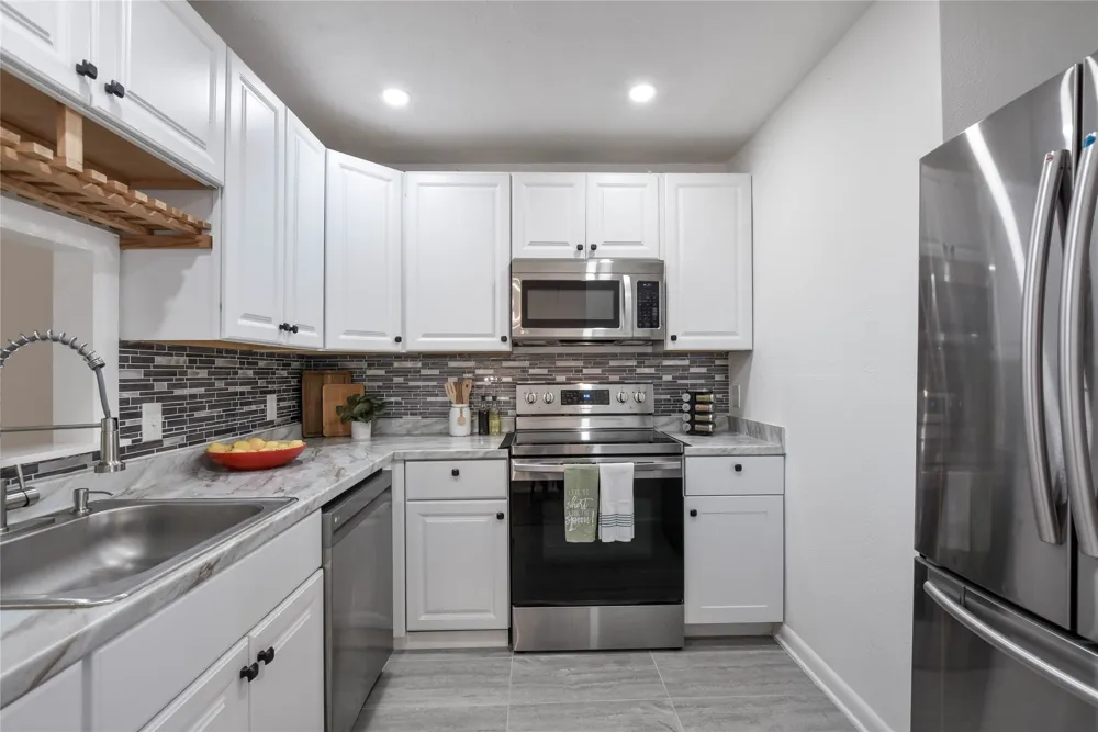 18801 Hogan Circle #2 Lago Vista, TX 78645