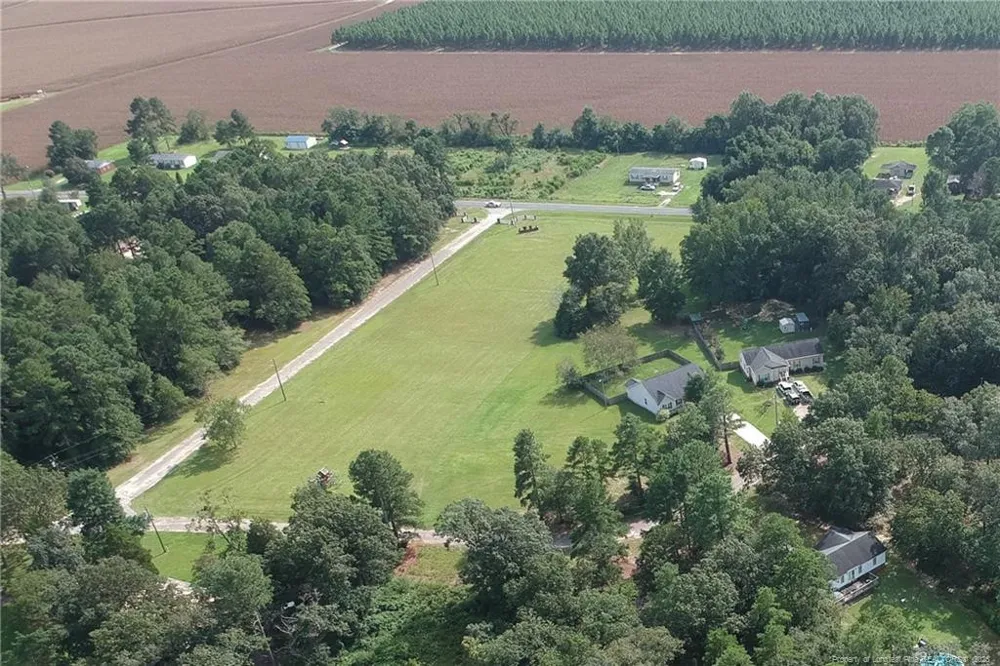 112 Lakeview Drive Red Springs, NC 28377