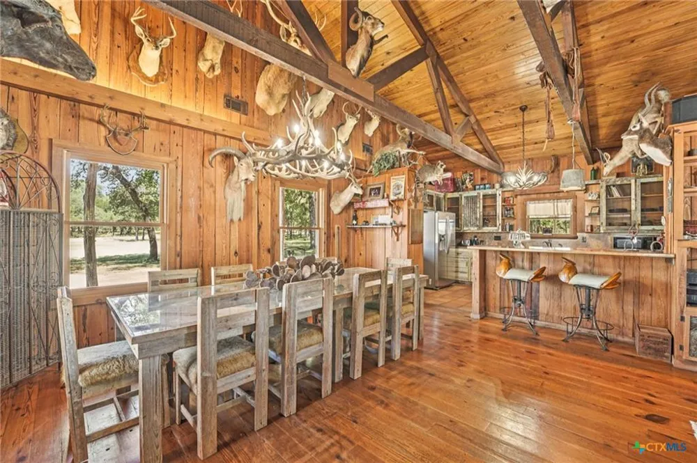 190 Private Road 3011 Lampasas, TX 76550