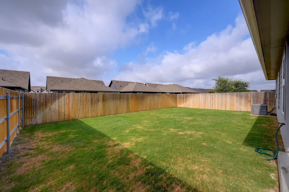 1009 Marvin Way Seguin, TX 78155