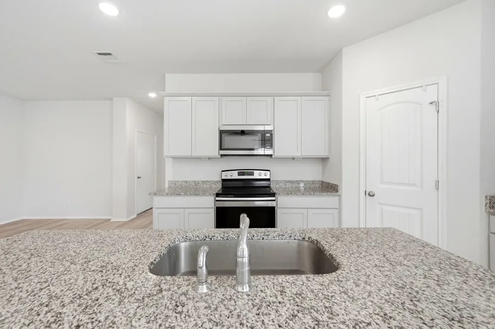 1009 Marvin Way Seguin, TX 78155