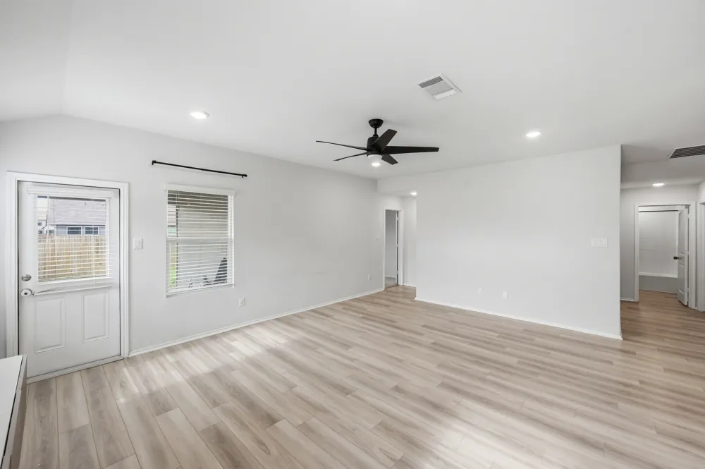1009 Marvin Way Seguin, TX 78155
