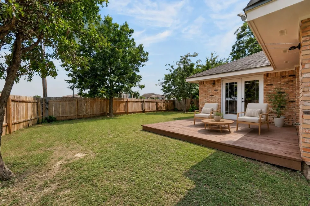 833 Ross Circle Lockhart, TX 78644