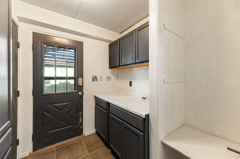 180 Ironstone Road Smithville, TX 78957