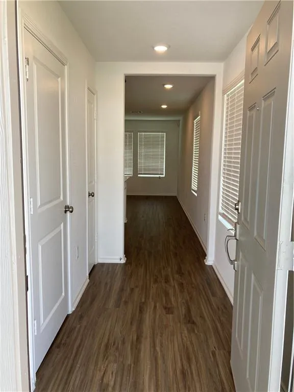 7204 Dancing Wind Lane Del Valle, TX 78617