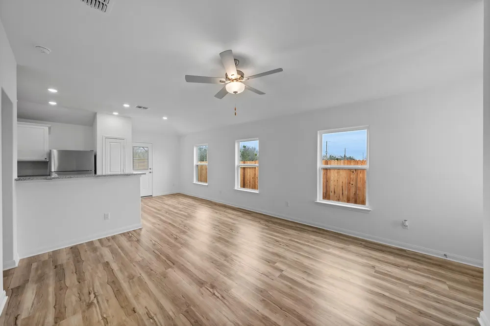 14701 Wahlbergs Way Elgin, TX 78621