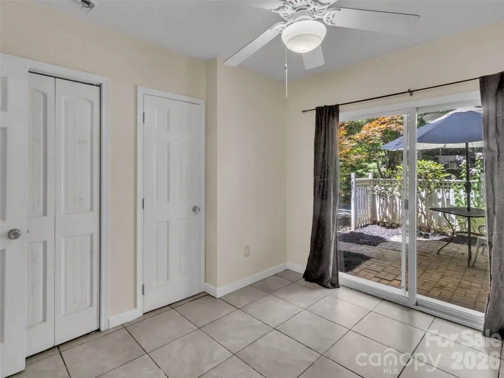 28 Wake Street Waynesville, NC 28716