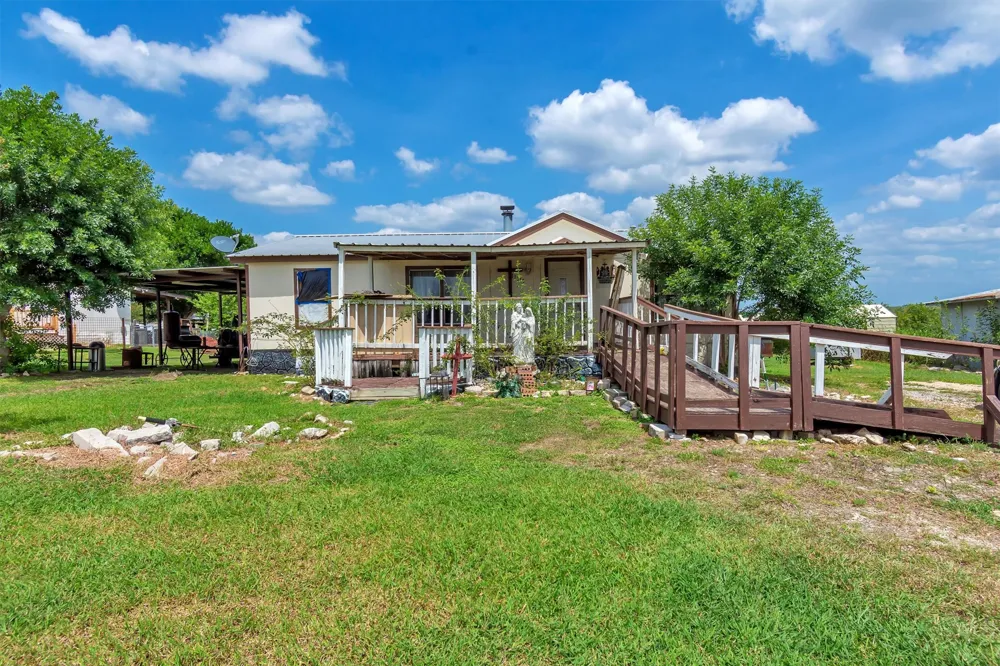 11615 State Highway 123 Highway Seguin, TX 78155
