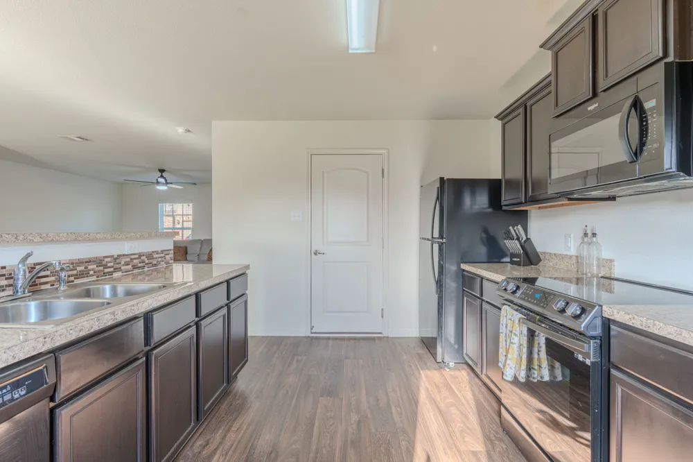 204 Denson Lane #26C Jarrell, TX 76537