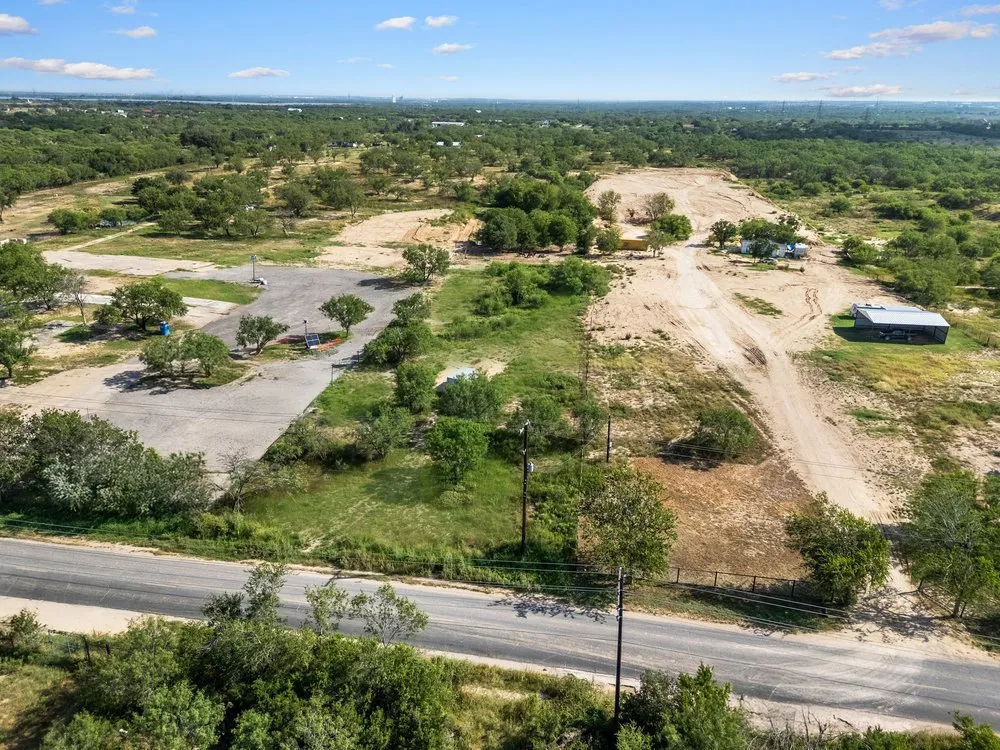 3059 Wright Carpenter Road San Antonio, TX 78221