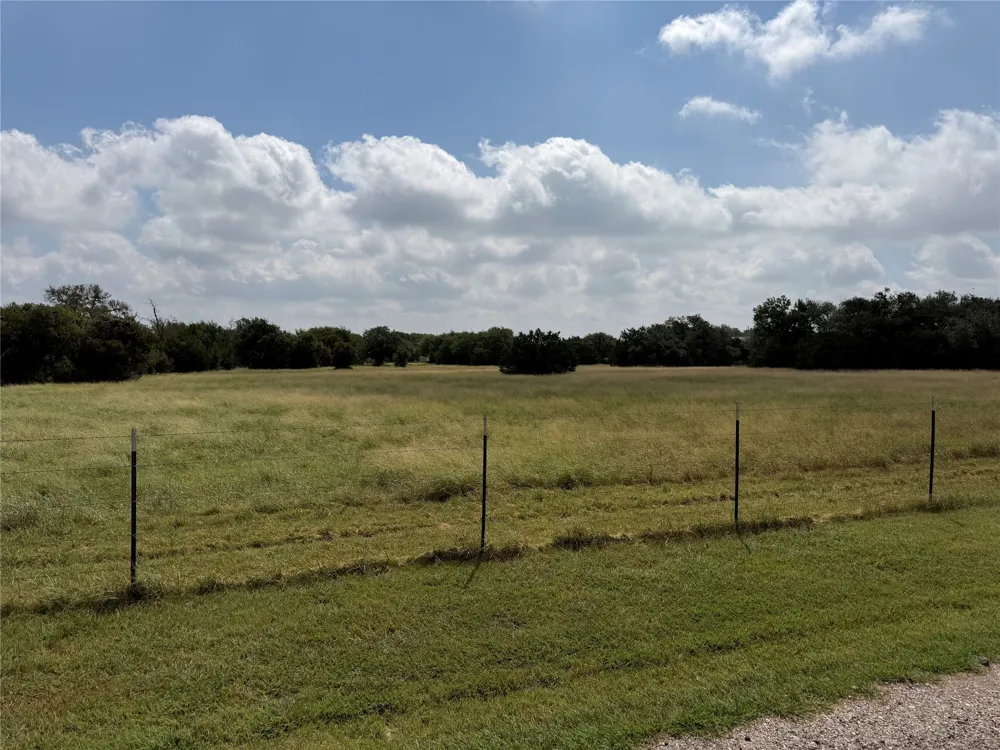 1320 Highway 138 Florence, TX 76527