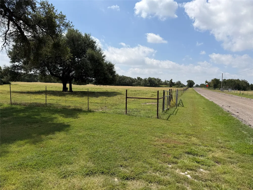 1320 Highway 138 Florence, TX 76527