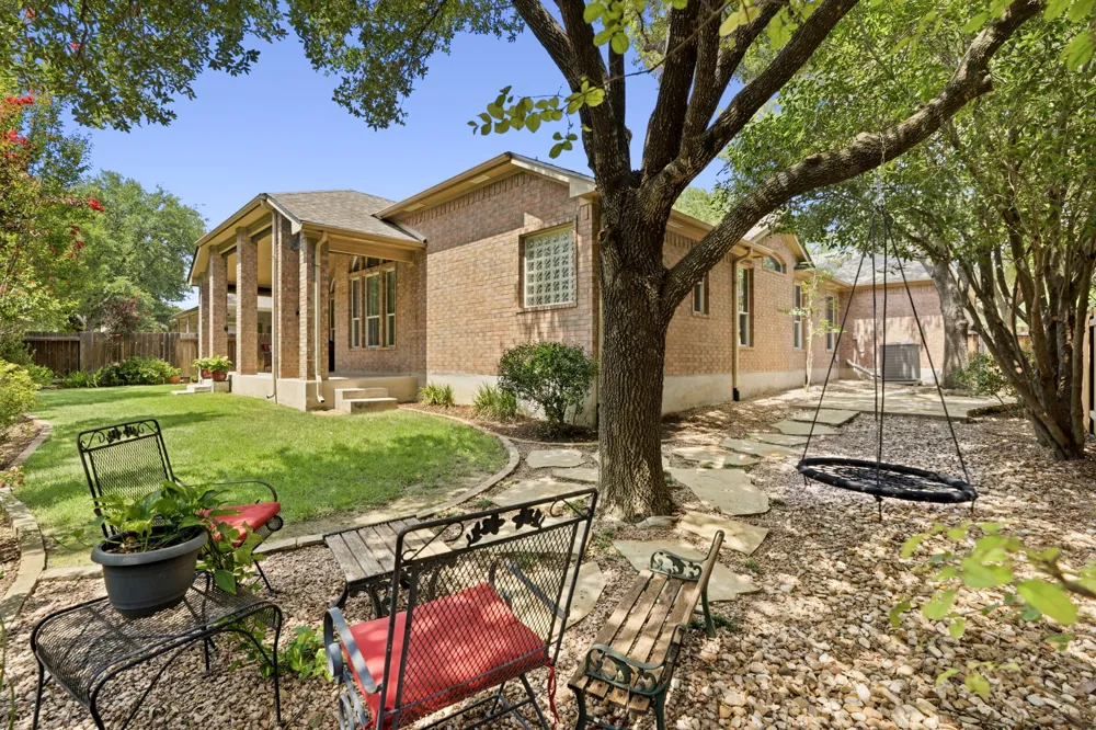 511 Mandarin Flyway Cedar Park, TX 78613