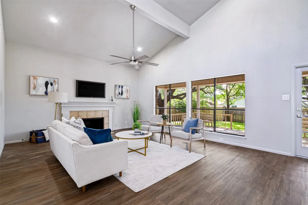 4258 Tall Elm Woods San Antonio, TX 78249