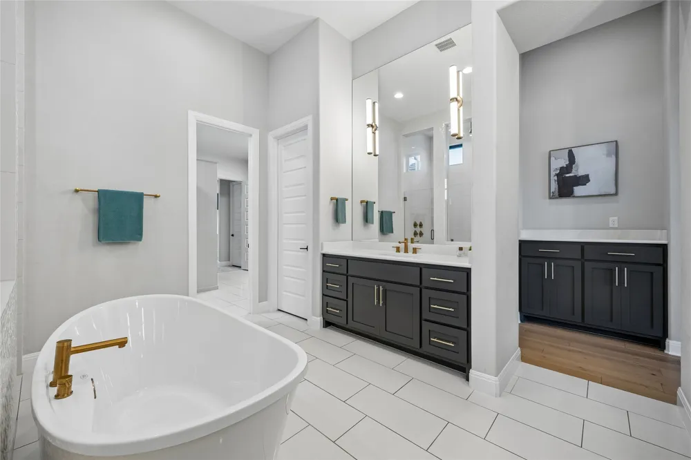 2421 Bel Paese Bend Leander, TX 78641