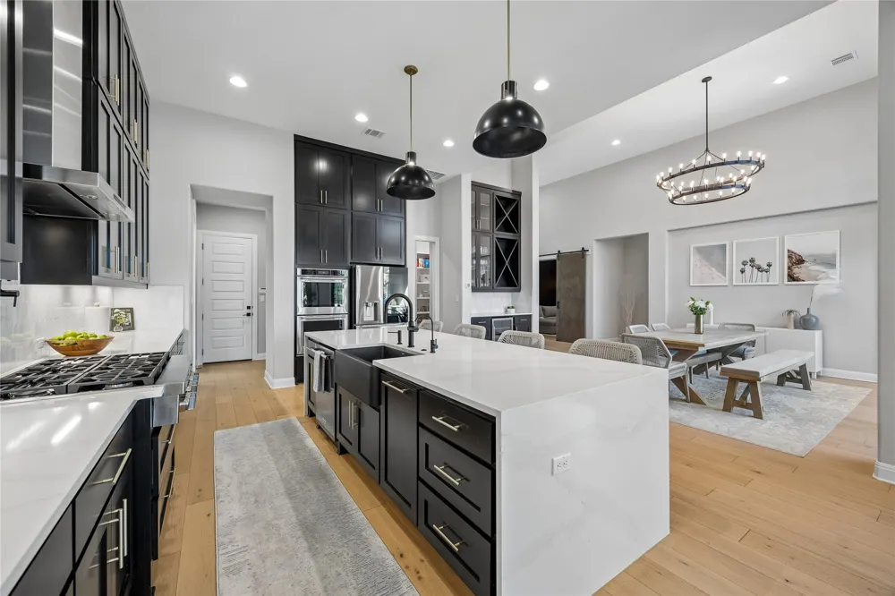 2421 Bel Paese Bend Leander, TX 78641