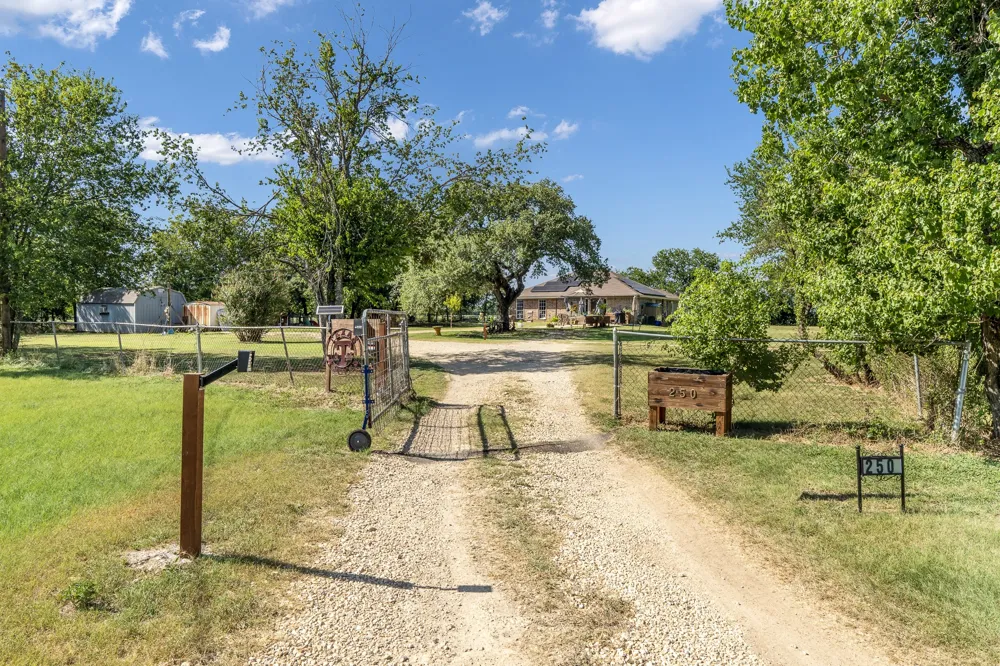250 Capps Branch Lane Salado, TX 76571