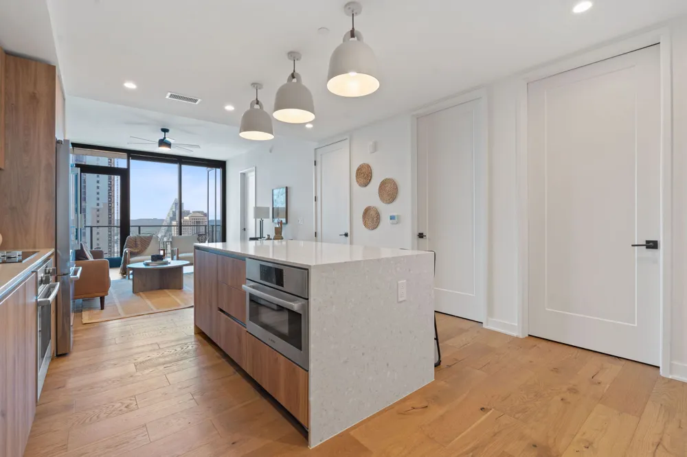 84 East Avenue #2610 Austin, TX 78701