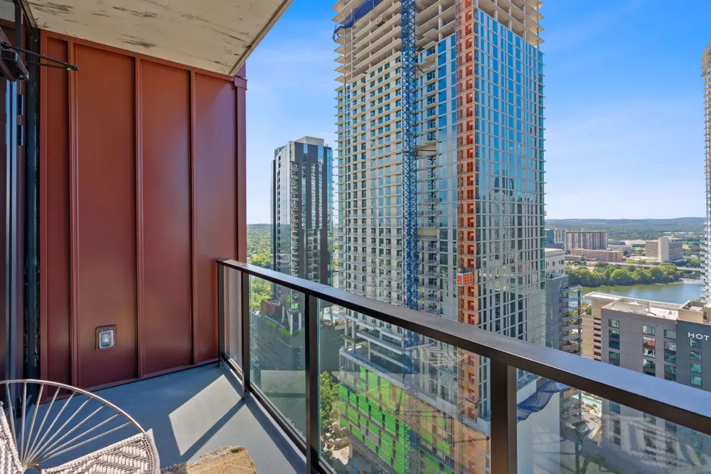 84 East Avenue #2610 Austin, TX 78701