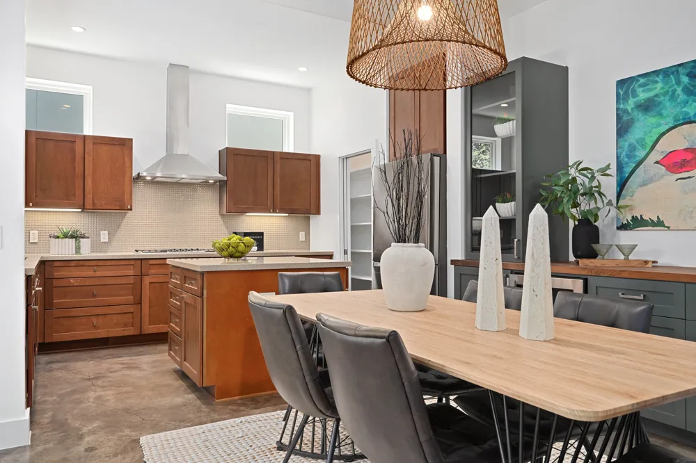 1303 Azie Morton Road #10 Austin, TX 78704