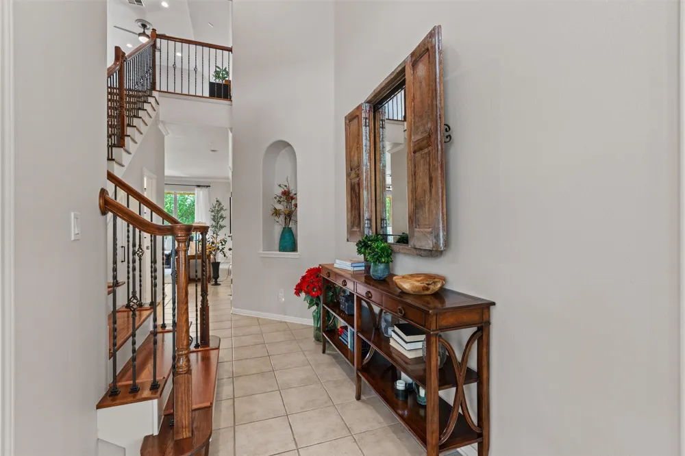 2605 Shire Ridge Drive Austin, TX 78732