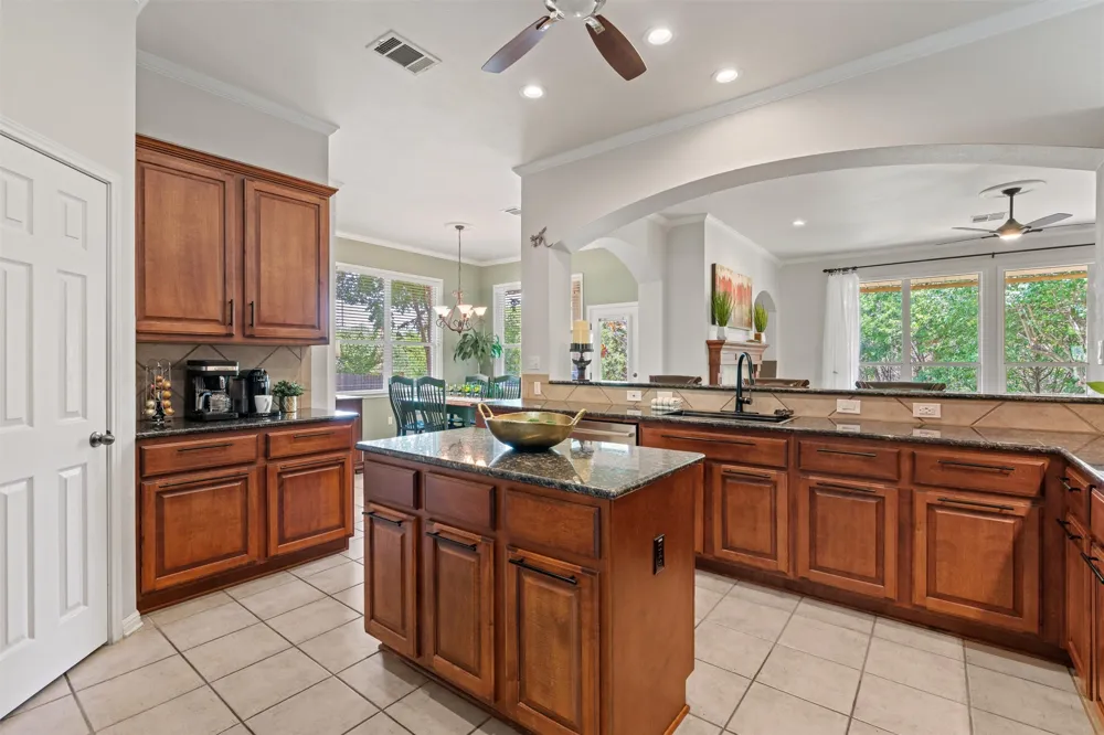 2605 Shire Ridge Drive Austin, TX 78732
