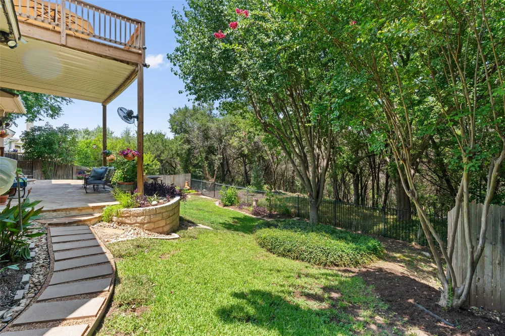 2605 Shire Ridge Drive Austin, TX 78732