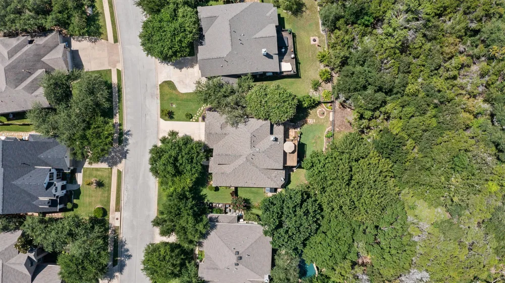 2605 Shire Ridge Drive Austin, TX 78732