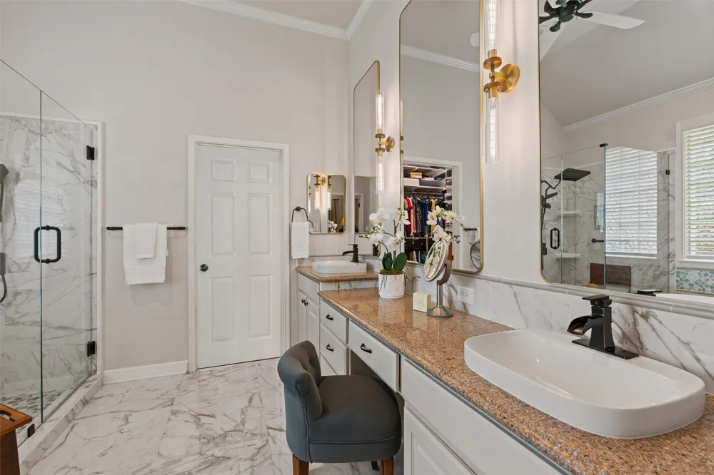 2605 Shire Ridge Drive Austin, TX 78732